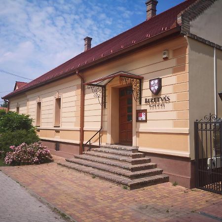 Eszter-Haz Vendeghaz Kerekegyhaza Kerekegyháza Exterior photo