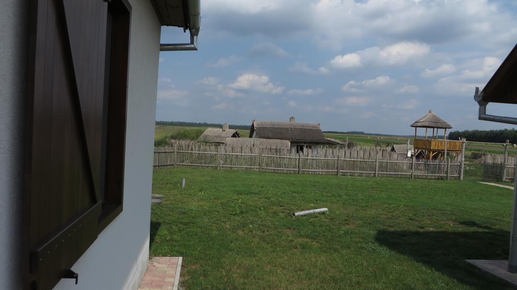 Eszter-Haz Vendeghaz Kerekegyhaza Kerekegyháza Exterior photo